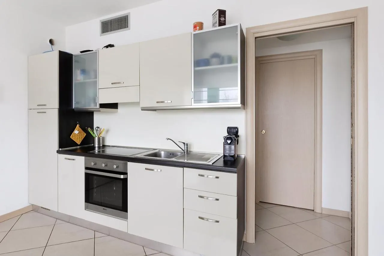 Dani Apartment Garda Lake View Manerba del Garda